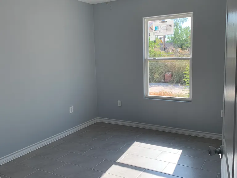 3413 Pine St #B — Photo 5