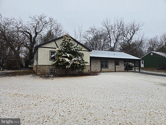 5th image of 1600 Chain Bridge Rd