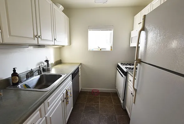 Rented by REAL New York | media 29