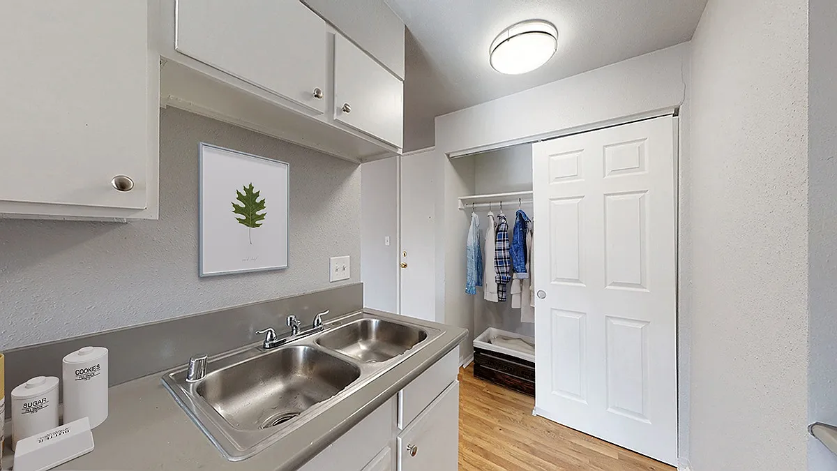 Newark Apartments — Photo 3
