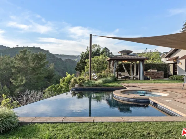 2473 La Condesa Dr, Los Angeles, CA 90049