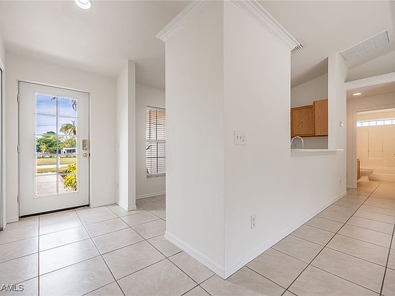 5th image of 2219 Lincoln Park Ave