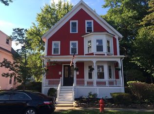 8 Columbia St, Swampscott, MA 01907