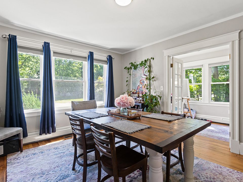 1st image of 75 Ocean House Road