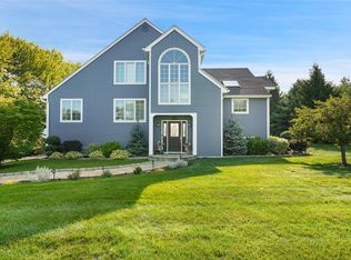 3370 Spruce St, Mohegan Lake, NY 10547