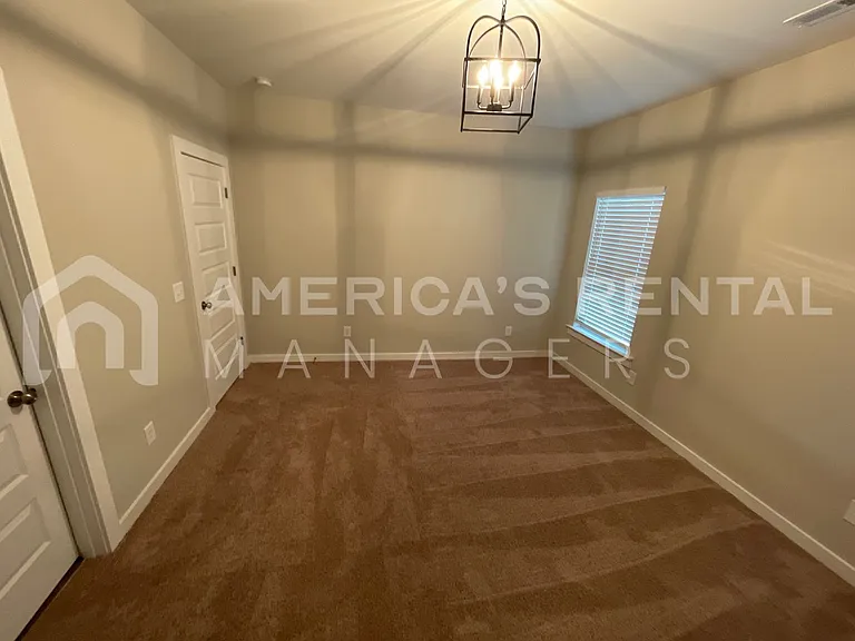 2158 Ellsworth Loop Rd — Photo 15