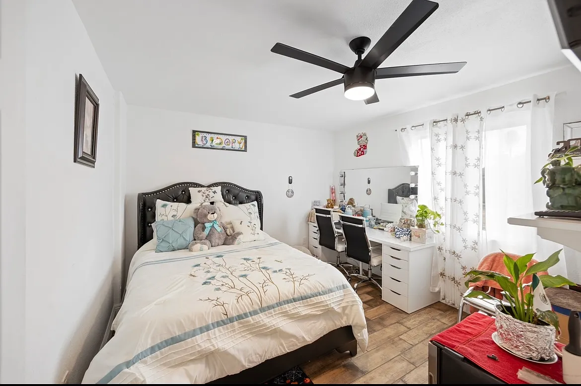 2 bed, 800 sqft, $2,500 — Photo 4