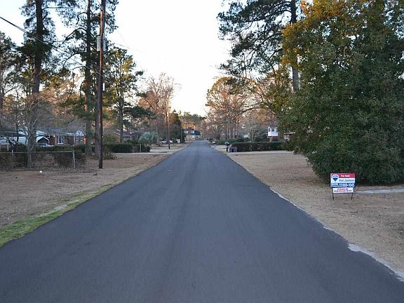 5th image of 1901 Woods Dr