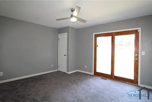 627 Bronson Ave — Photo 10