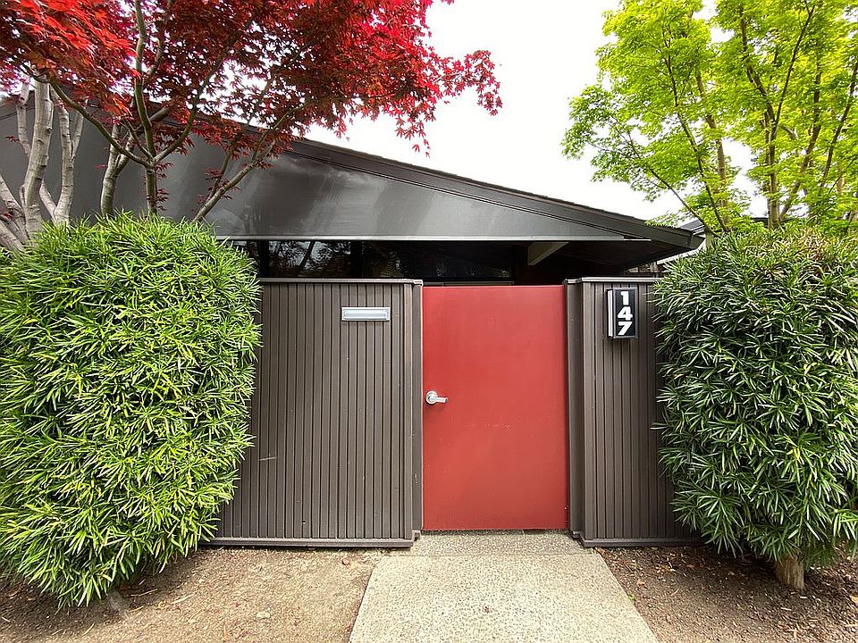 1st image of 147 Greenmeadow Way