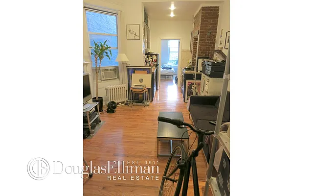 Rented by Douglas Elliman | media 19