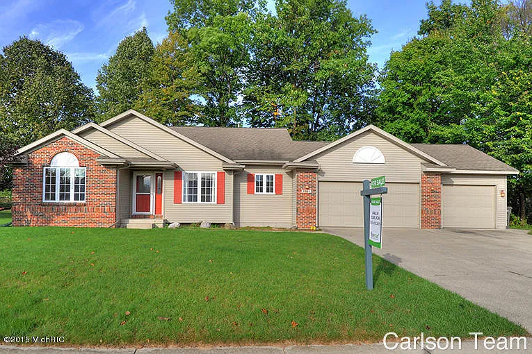 2381 Randall Ave NW photo 1