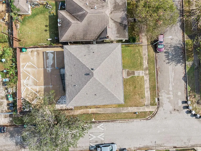 3901 Dallas St #D — Photo 31
