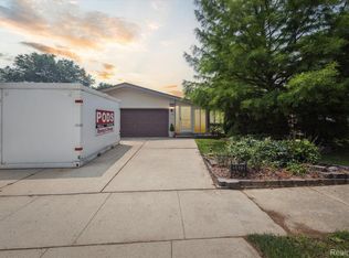 5072 Chadbourne Dr, Sterling Heights, MI 48310