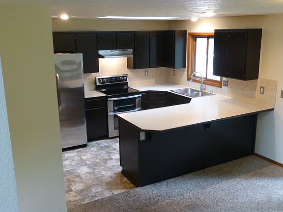 5th image of 214 E Saint Thomas Moore Way