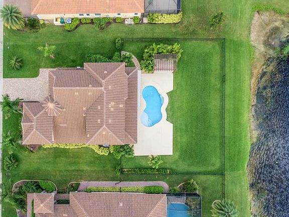 2nd image of 2927 Cortona Dr