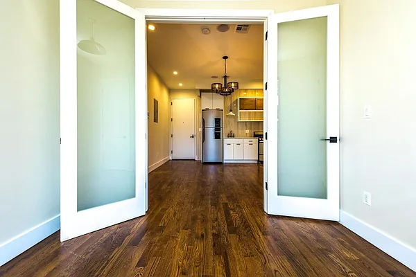 Rented by Hagstrom Management Inc | media 8