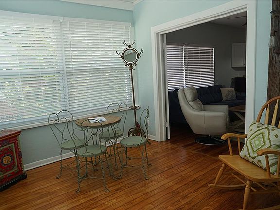 3rd image of 601 N OSCEOLA AVENUE