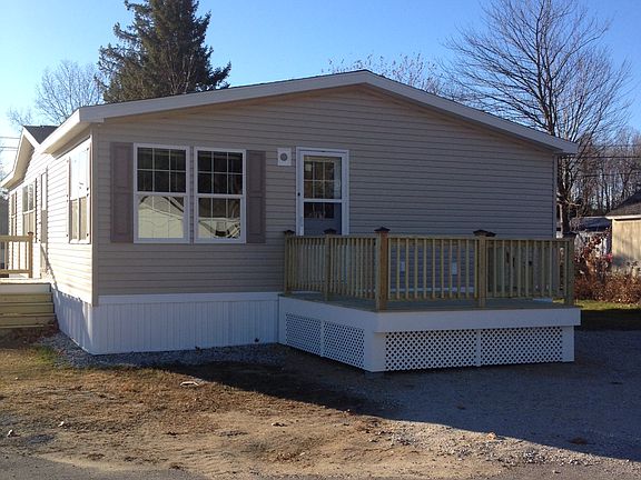 2nd image of 545 Elm St Unit 28
