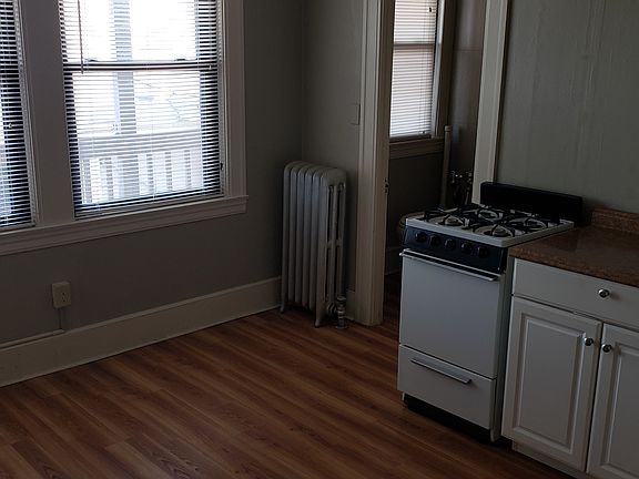 2nd image of 10 Prospect St APT 5