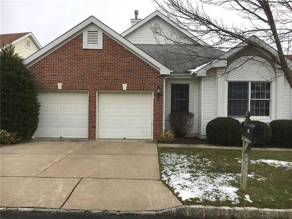 1st image of 29 Westminster Dr