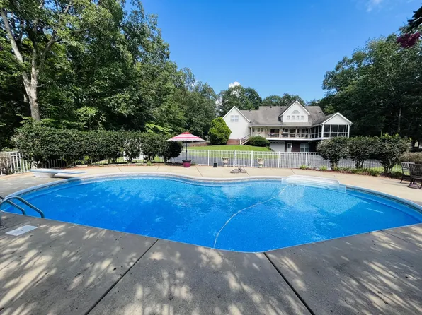 262 Windwood Ln, Hohenwald, TN 38462