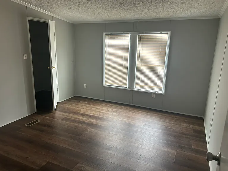 7210 April Dr — Photo 5