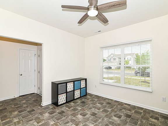 5th image of 12110 Country Side Dr
