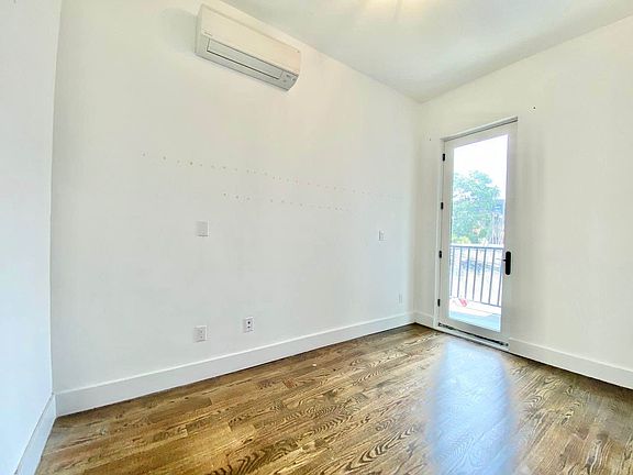 3rd image of 187 Johnson Ave #3A