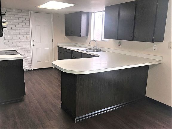 Bar open to dining room