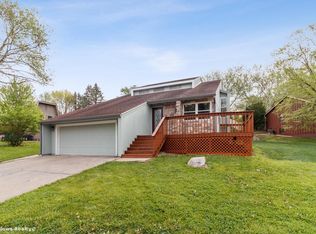 2060 SE Sylvan Rill Rd, West Des Moines, IA 50265