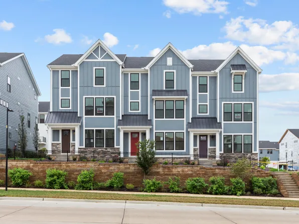 16533 Yellowwood Dr, Chesterfield, MO 63005