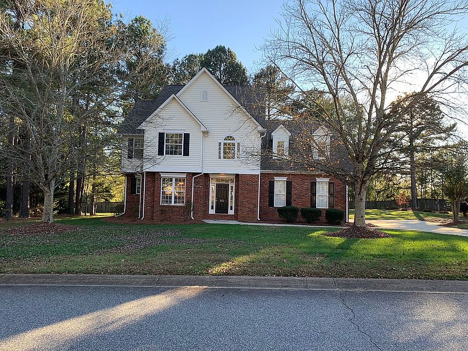 1st image of 311 Winding Oak Dr