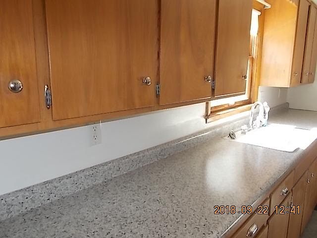 2nd image of 723 36th St SE