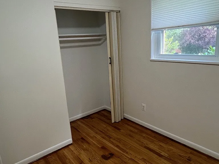 11208 Ashley Dr — Photo 18