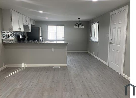 5th image of 3490 Fort McHenry Dr