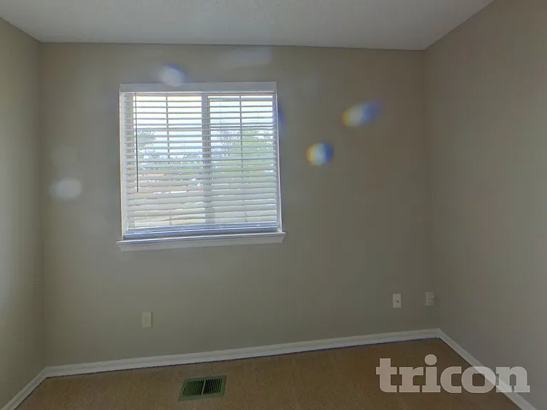 12155 Monaco Dr — Photo 10