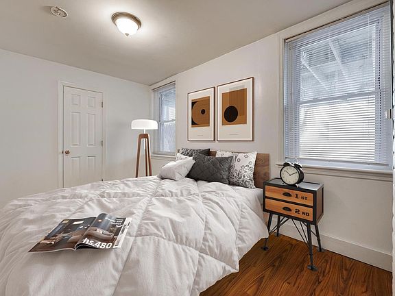 3rd image of 368 Bergen Ave #1