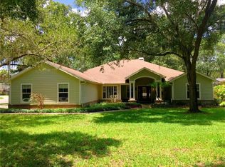 18202 Fox Trace Ct, Lutz, FL 33549