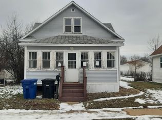 127 2nd Ave SW, Dickinson, ND 58601