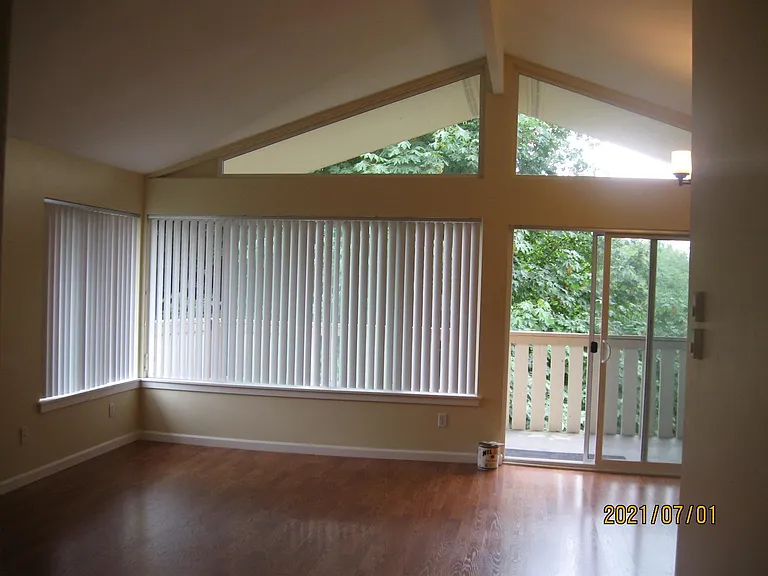 417 Bellevue Way SE #403 — Photo 6