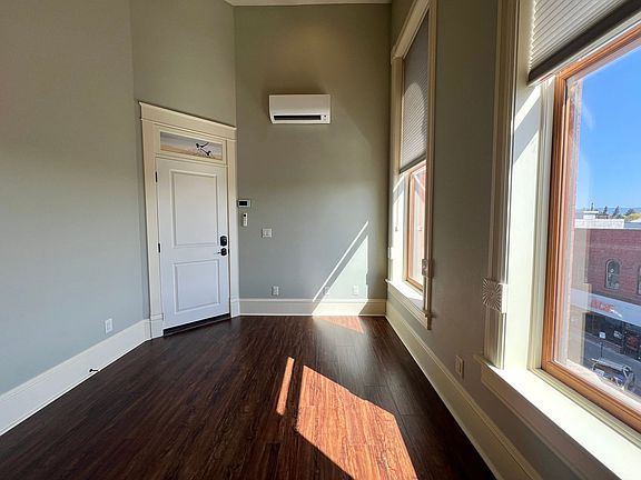 5th image of 307 N Pearl St APT 302