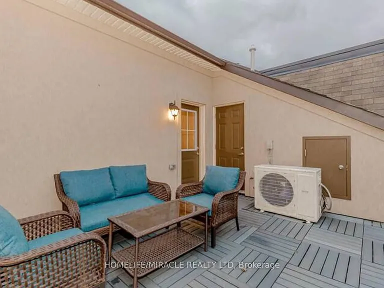 181 Parktree Dr — Photo 15