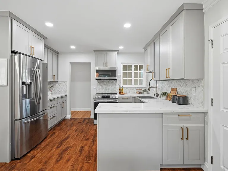 3802 W Rincon Ave — Photo 6