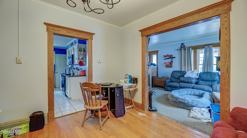 5th image of 40 Fox Street