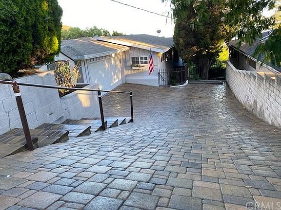 5th image of 2230 Maurice Ave