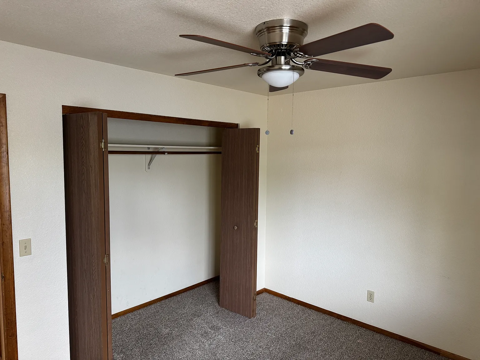 2 bed, 800 sqft, $1,300 — Photo 4