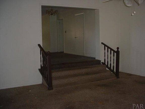 4th image of 760 Boxwood Dr Unit 4