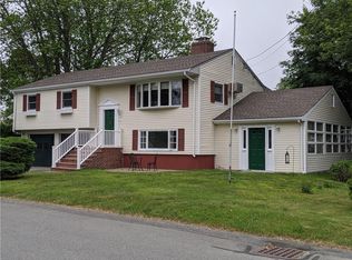 14 Colony Dr, Middletown, RI 02842