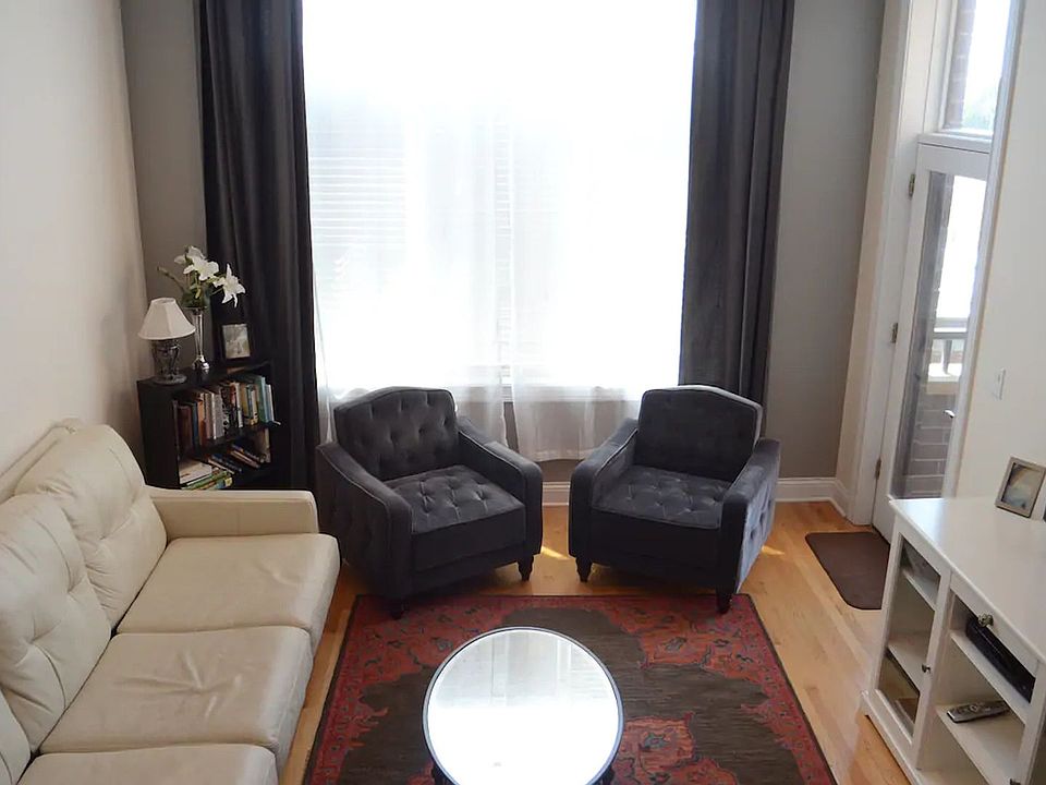 1st image of 918 W Belmont Ave APT 403